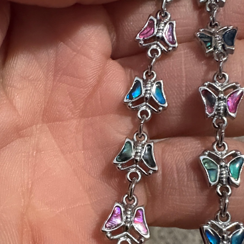 VINTAGE MULTICOLORED ABALONE SHELL BUTTERFLY SILVER-TONE 14 - 17" NECKLACE - Picture 6 of 10